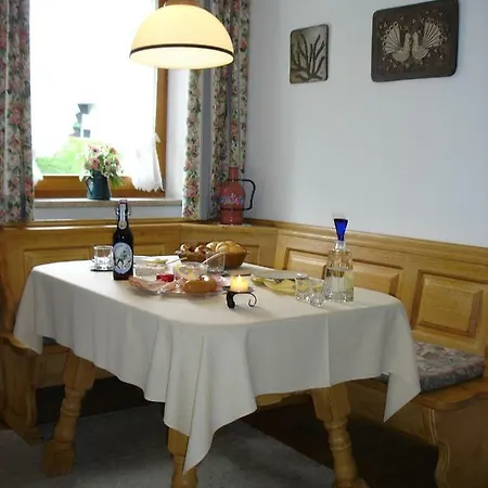 Ferienwohnanlage Partnach شقة *